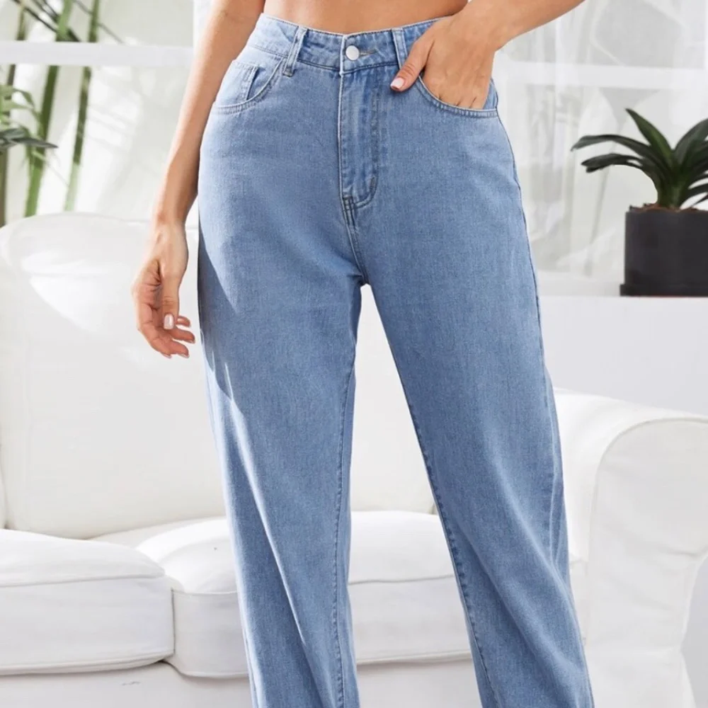 High Rise "Mom" Jeans - Picture 5 of 7